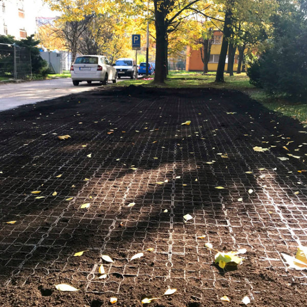 Plastová zatravňovací dlažba ECORASTER E40- realizace Ostrava-Poruba