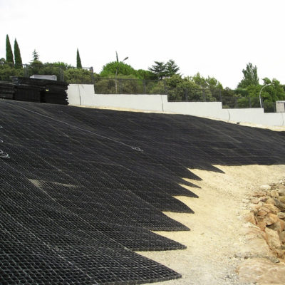 Plastová zatravňovací dlažba ECORASTER S50- ochrana proti erozi půdy