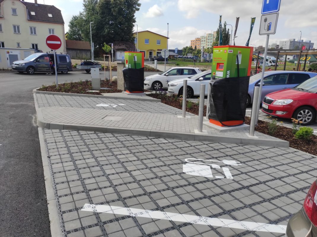 Mcdonalds jindrichuv hradec- ecoraster